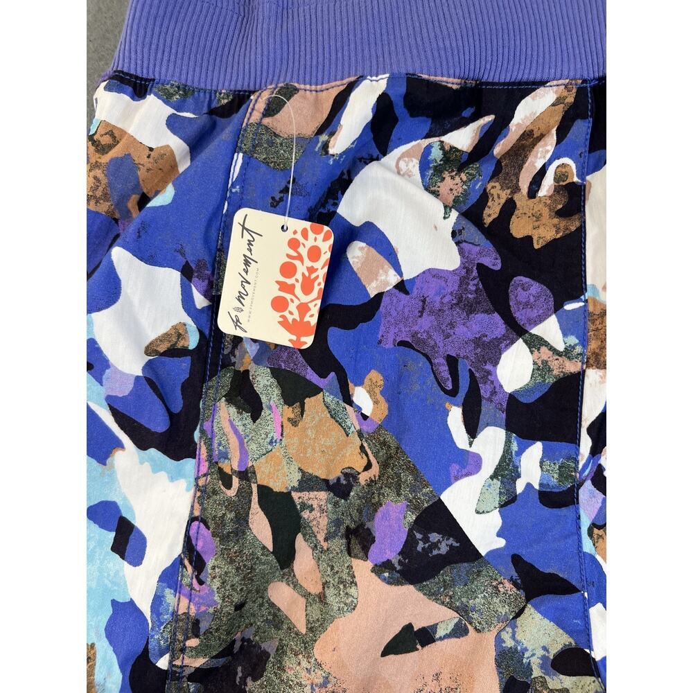 NEW Free People Movement Mesmerize Me Pants Large Violet Camo Women’s - Picture 8 of 13